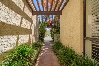 Photo #2: 6645498 Listing 