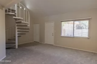 Photo #3: 6645581 Listing 