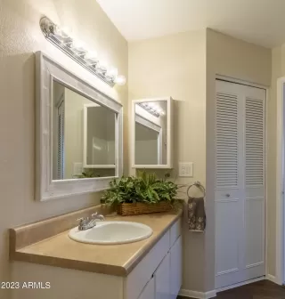 Photo #6: 6645581 Listing 