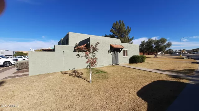 MLS: 6645715 Condo For Sale