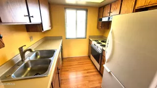 Photo #3: 6645715 Listing