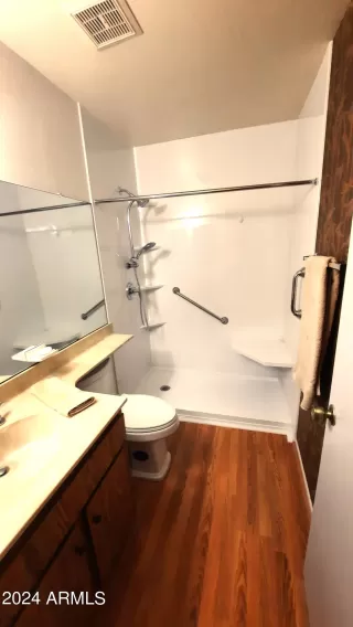 Photo #6: 6645715 Listing