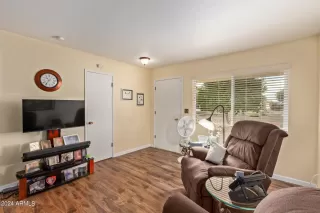 Photo #2: 6645728 Listing