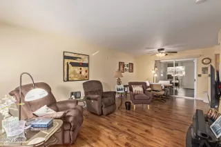 Photo #3: 6645728 Listing