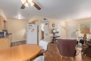 Photo #5: 6645728 Listing