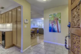 Photo #5: 6645750 Listing