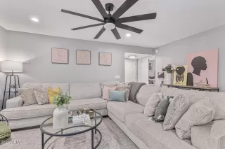 Photo #3: 6645793 Listing