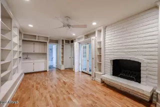 Photo #4: 6645796 Listing