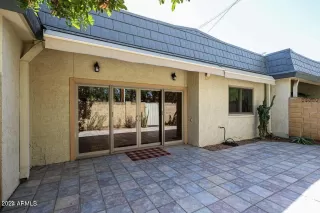 Photo #6: 6645796 Listing