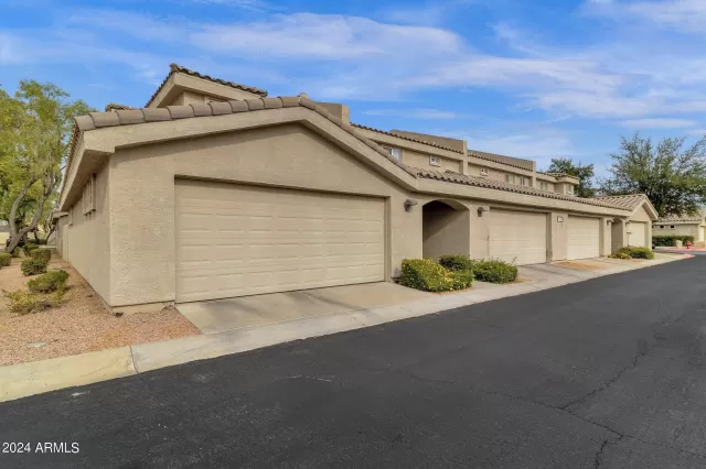 MLS: 6645844 Condo For Sale