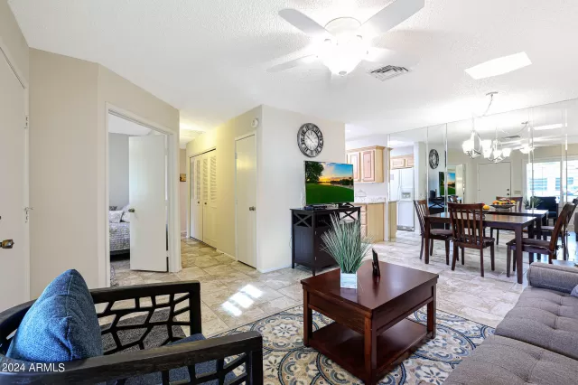 MLS: 6645935 Condo For Sale