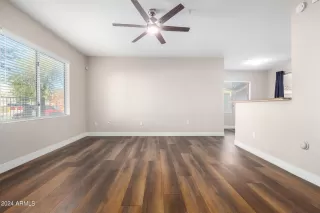 Photo #3: 6645974 Listing