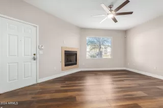 Photo #4: 6645974 Listing