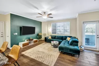 Photo #6: 6646040 Listing