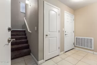 Photo #3: 6646072 Listing