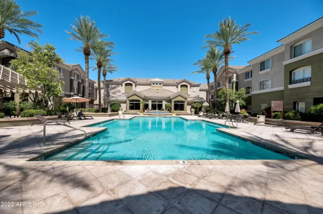 MLS: 6646086 Condo For Sale