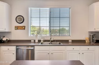 Photo #6: 6646086 Listing