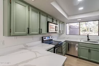 Photo #5: 6646093 Listing