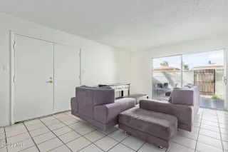 Photo #2: 6646229 Listing