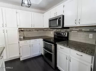 Photo #2: 6646263 Listing