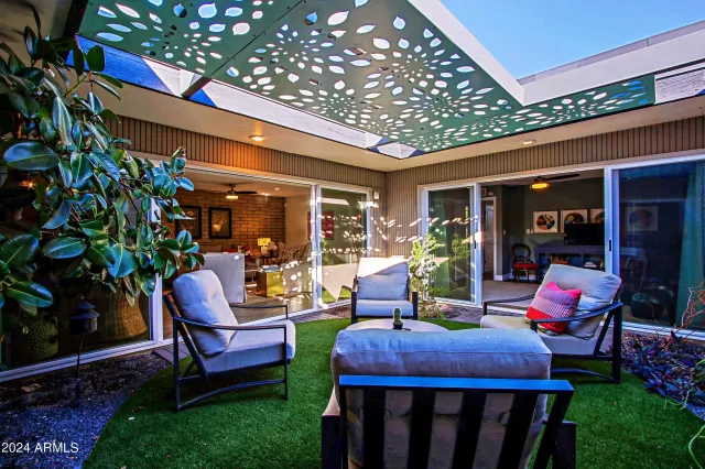 MLS: 6646272 Condo For Sale