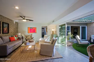 Photo #3: 6646272 Listing