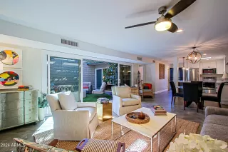 Photo #5: 6646272 Listing