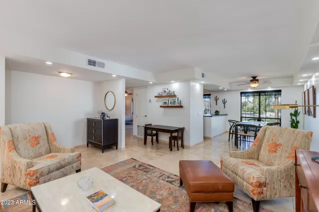 MLS: 6646290 Condo For Sale