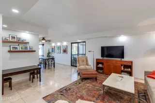 Photo #3: 6646290 Listing 