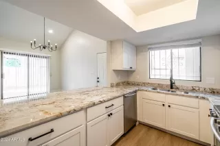 Photo #4: 6646312 Listing