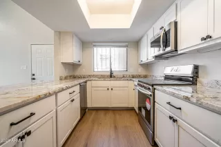 Photo #5: 6646312 Listing