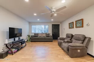 Photo #3: 6646325 Listing 