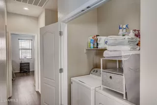 Photo #5: 6646371 Listing