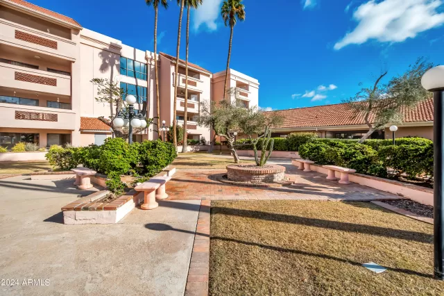 MLS: 6646394 Condo For Sale