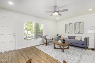 Photo #5: 6646513 Listing