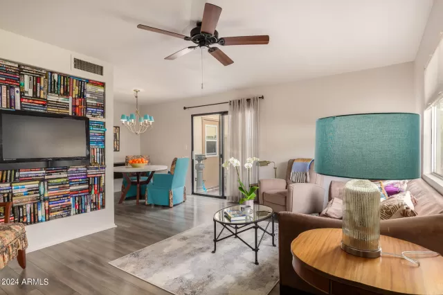 MLS: 6646519 Condo For Sale