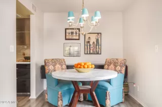 Photo #6: 6646519 Listing 