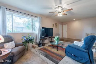 Photo #5: 6646565 Listing