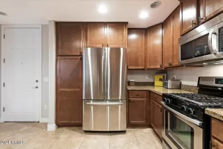 Photo #1: 6646664 Listing