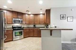 Photo #4: 6646664 Listing