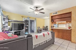 Photo #4: 6646780 Listing