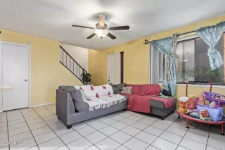 Photo #5: 6646780 Listing