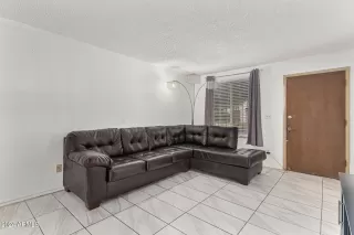 Photo #5: 6646822 Listing 