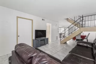 Photo #6: 6646822 Listing 