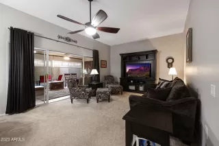 Photo #3: 6646823 Listing