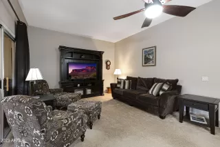 Photo #6: 6646823 Listing