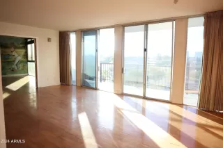 Photo #4: 6646902 Listing 