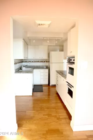 Photo #5: 6646902 Listing 