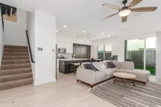 Photo #4: 6646978 Listing