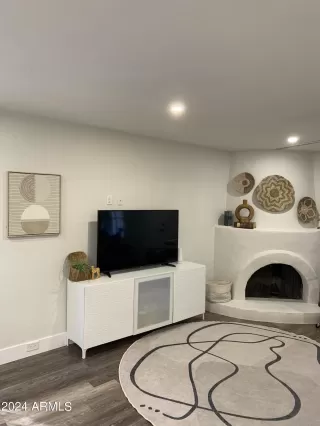 Photo #5: 6647131 Listing